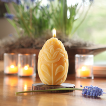 Load image into Gallery viewer, Beeswax Egg Pillar