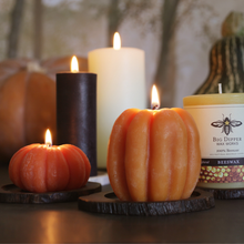 Load image into Gallery viewer, Beeswax Pumpkin Candles