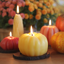 Load image into Gallery viewer, Beeswax Pumpkin Candles