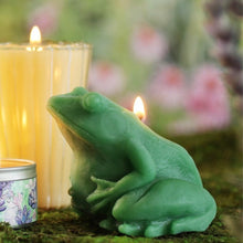 Load image into Gallery viewer, Beeswax Frog Candle
