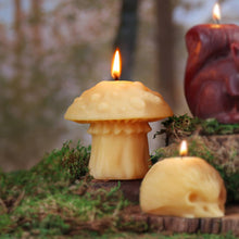 Load image into Gallery viewer, Beeswax Mushroom Candles